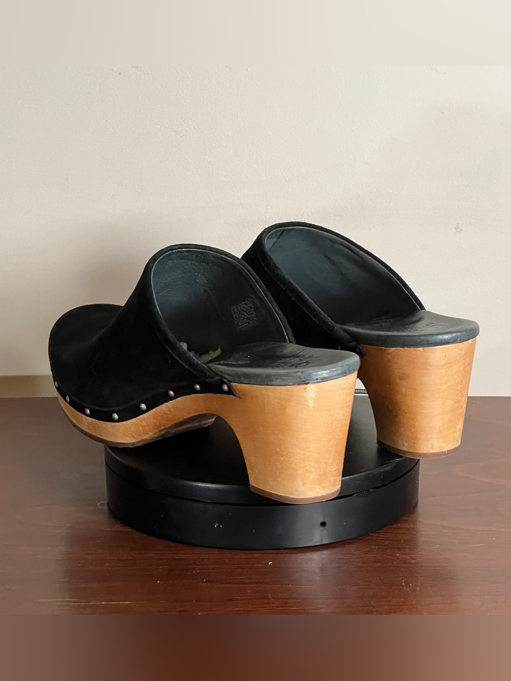 Ugg Abbie Clog - Wooden Sole, Leather Suede Upper, Shearling Lined - US 12 - Picture 5 of 14